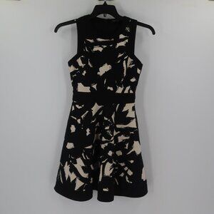 Banana Republic Women's Black Cream Fit and Flare Dress Size 0